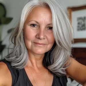 Meet your Posher, Gloria